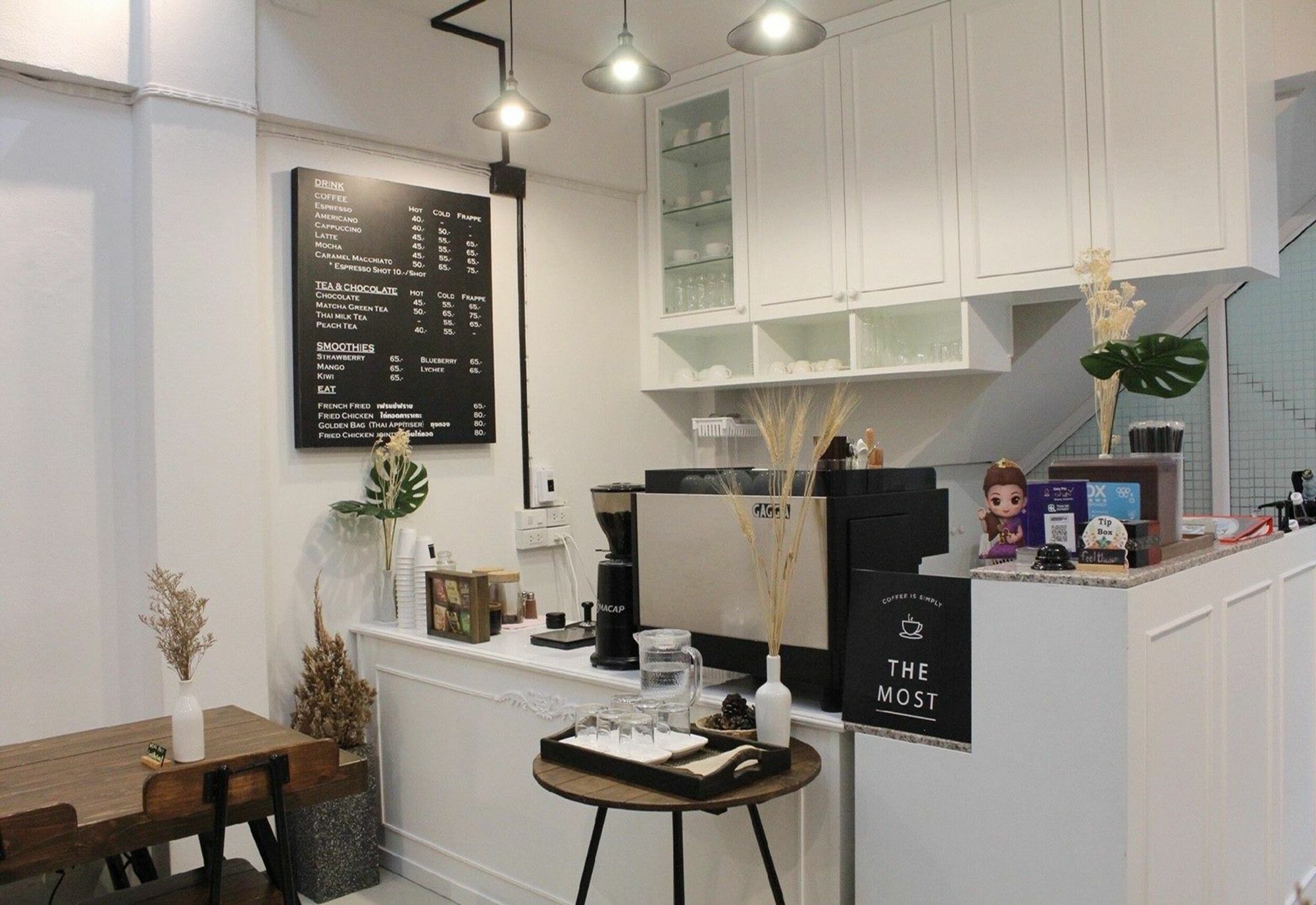 The Most Coffee & Guesthouse Chiang Mai Exteriör bild